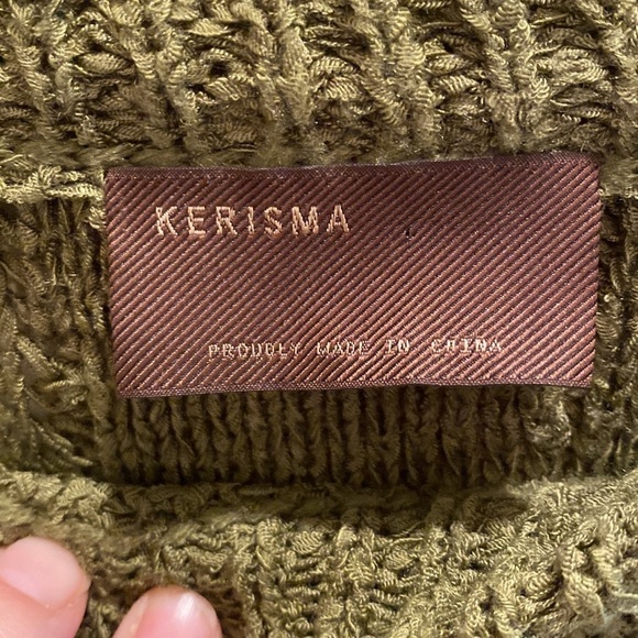 Kerisma Victoria Slouchy Crop Knit Sweater Distressing Olive Army Green Size S/M - Picture 2 of 12